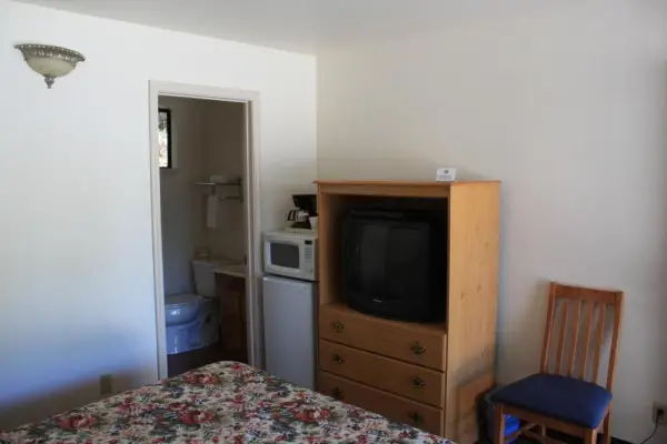 Mother Lode Motel 5