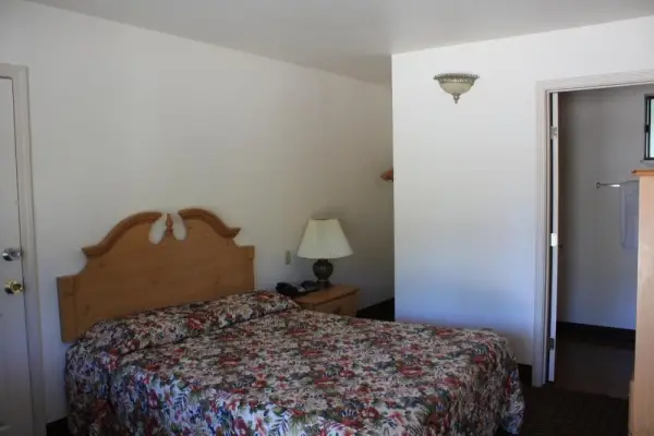 Mother Lode Motel 6